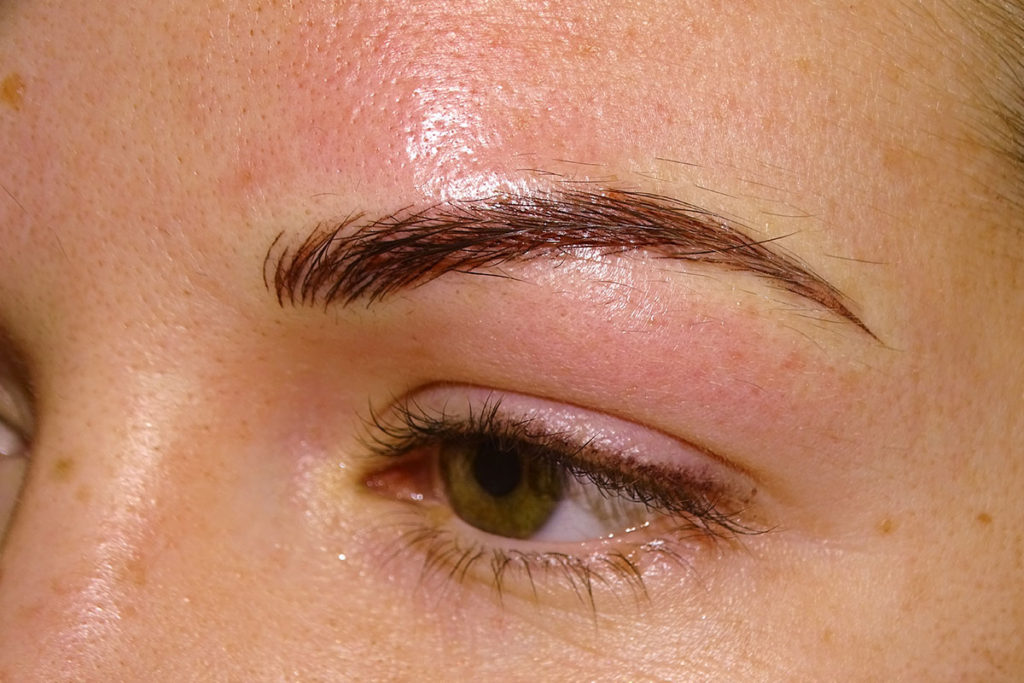 Cejas-después Micropigmentación o microblading durante el embarazo 1
