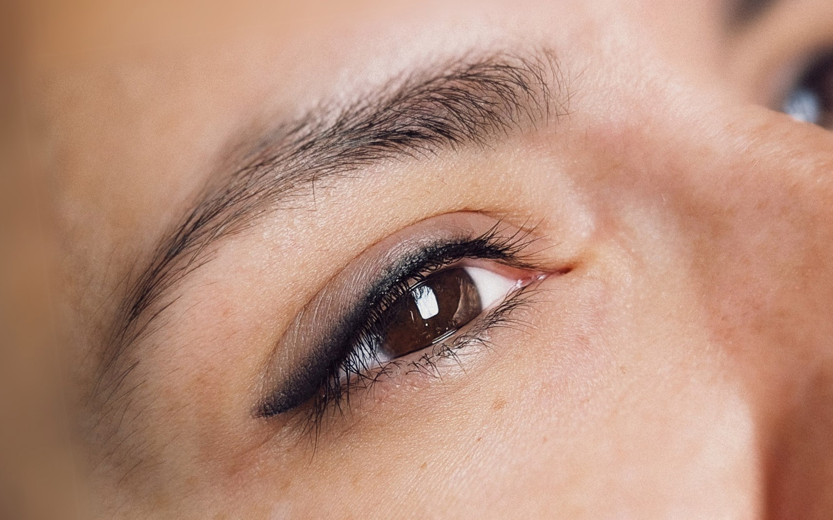 Micropigmentación de ojos despues de la realización