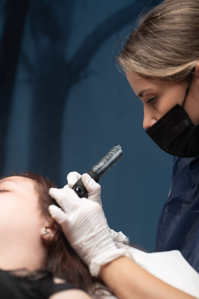 micropigmentacion capilar facial mujer proceso WEB 9