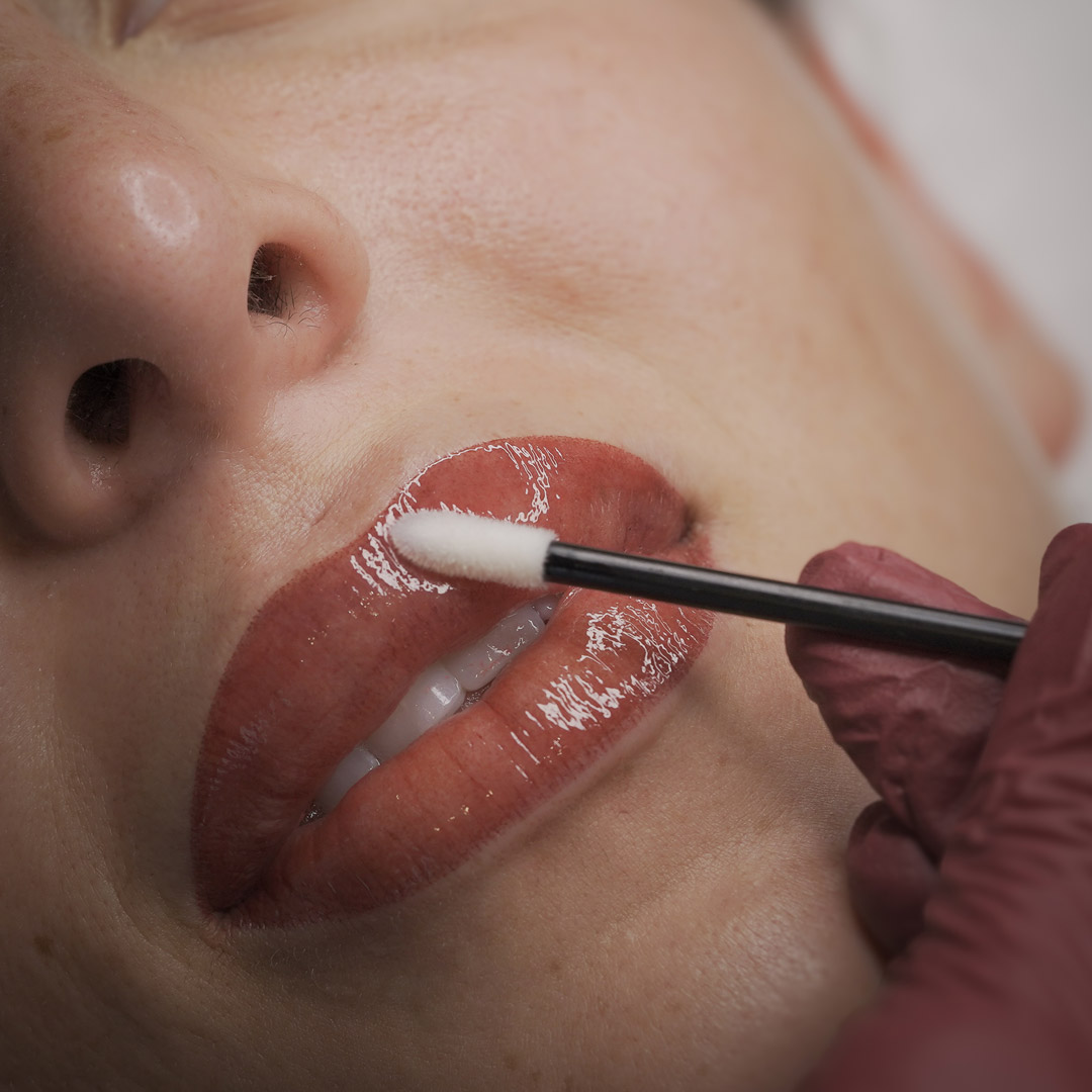 micro de labios carolina de la rosa Cuadrada web micro de labios carolina de la rosa Cuadrada web